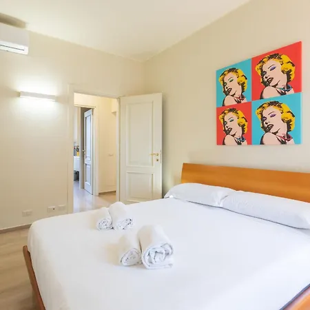 Largo Quinto Alpini By Halldis Apartman